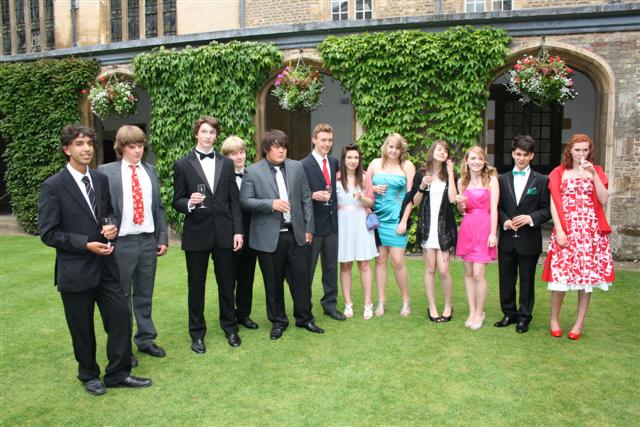 618x404 pixels (80K)